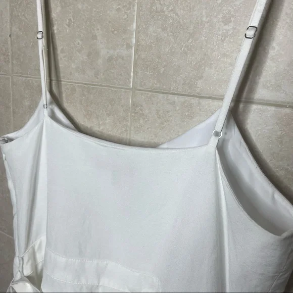 Banana Republic Linen-Blend Ruffle Wrap Dress size 4 - Picture 3 of 6